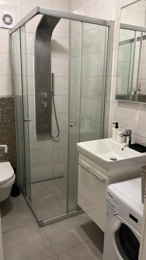 Apartment Emica Split Bagian luar foto