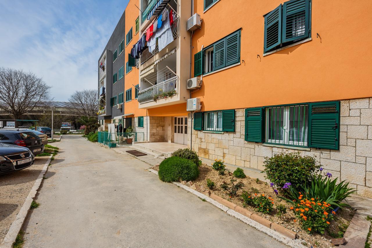 Apartment Emica Split Bagian luar foto
