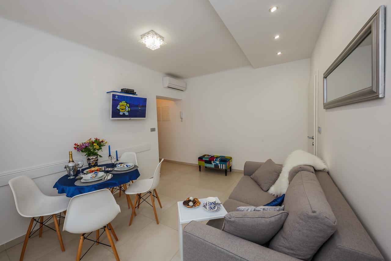 Apartment Emica Split Bagian luar foto