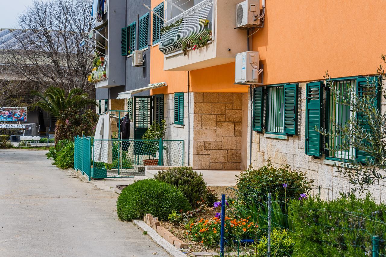 Apartment Emica Split Bagian luar foto