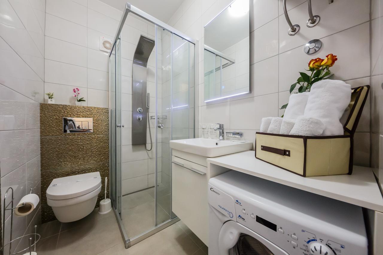 Apartment Emica Split Bagian luar foto