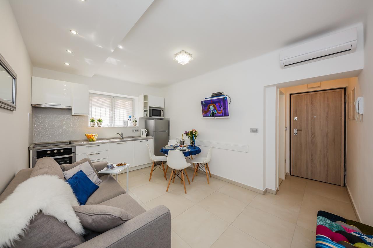 Apartment Emica Split Bagian luar foto