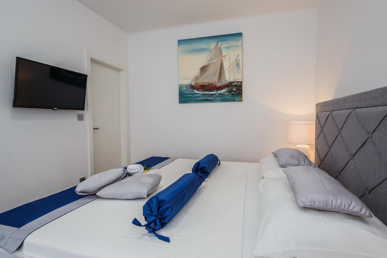 Apartment Emica Split Bagian luar foto